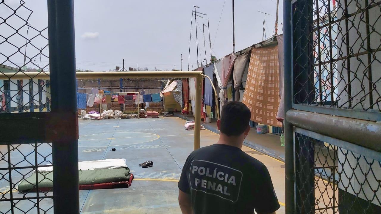 Jovem que tentou suicídio no final de semana no presídio é encontrado morto nesta 2º feira