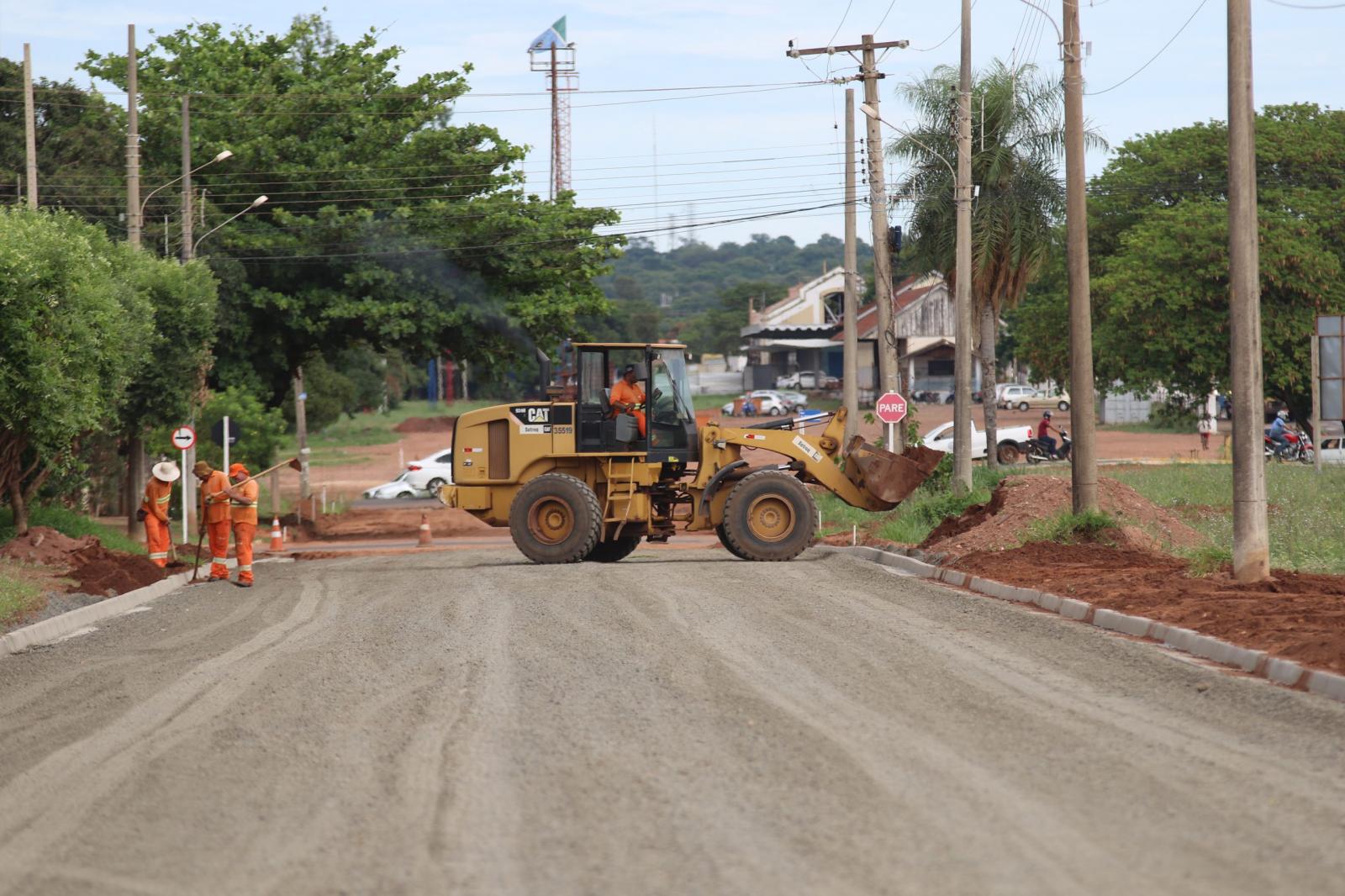 Bairro Santa Rita começa a receber drenagem e pavimentação em diversas ruas