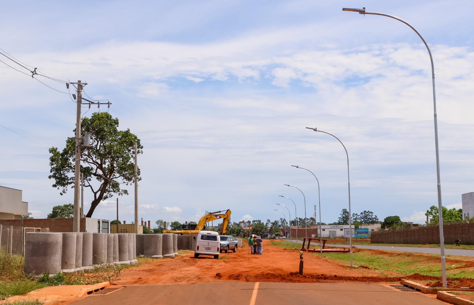 Trecho da antiga Avenida Ponta Porã recebe drenagem e pavimentação