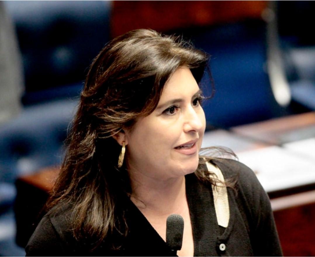 Senadores usam redes sociais para oficializar apoio à Simone Tebet Senadores usam redes sociais para oficializar apoio à Simone Tebet