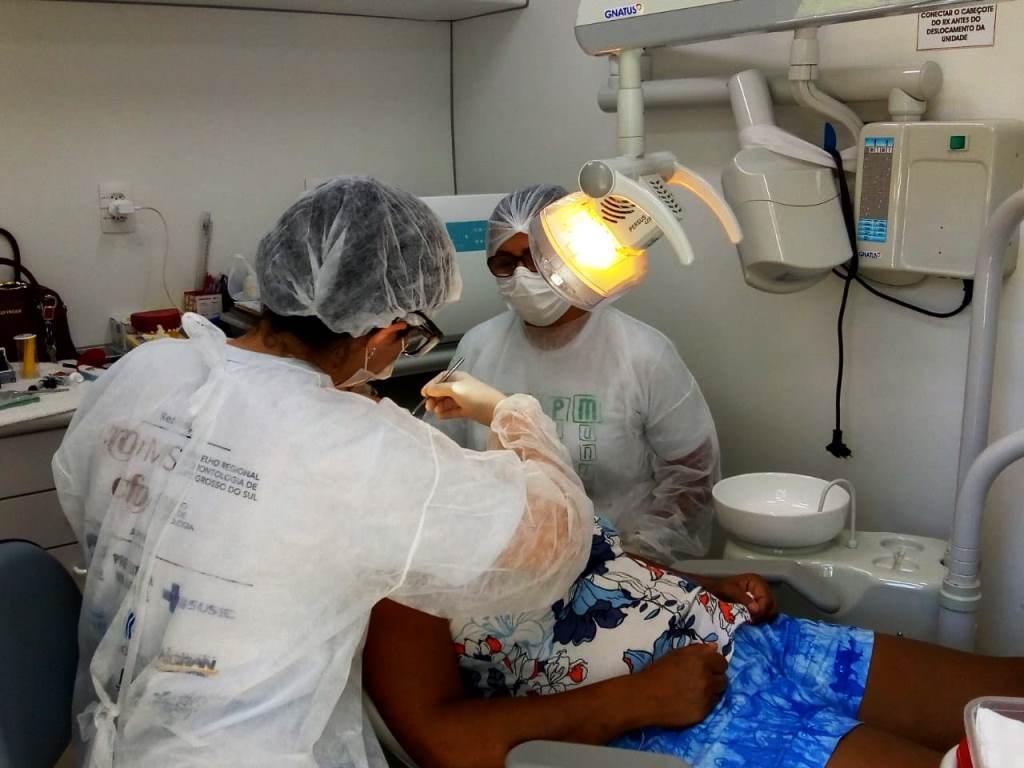 Trailer Odontológico volta a atender a partir desta segunda-feira no bairro São Carlos