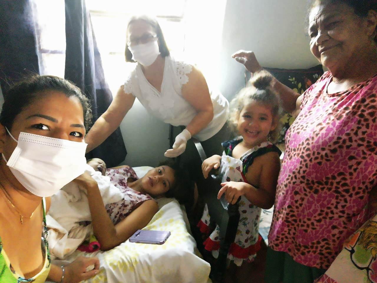 Enfermeiras do Distrito de Arapuá realizam parto domiciliar de urgência em mãe que passaria por cesariana