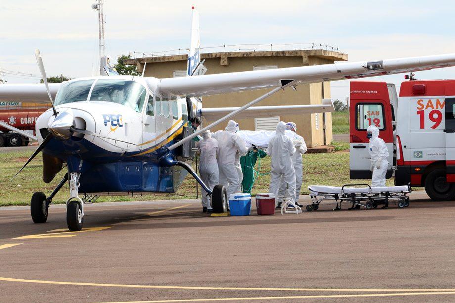 Paciente com Covid-19 de Porto Velho chegou às 15h20 no aeroporto de Três Lagoas Paciente com Covid-19 de Porto Velho chegou às 15h20 no aeroporto de Três Lagoas