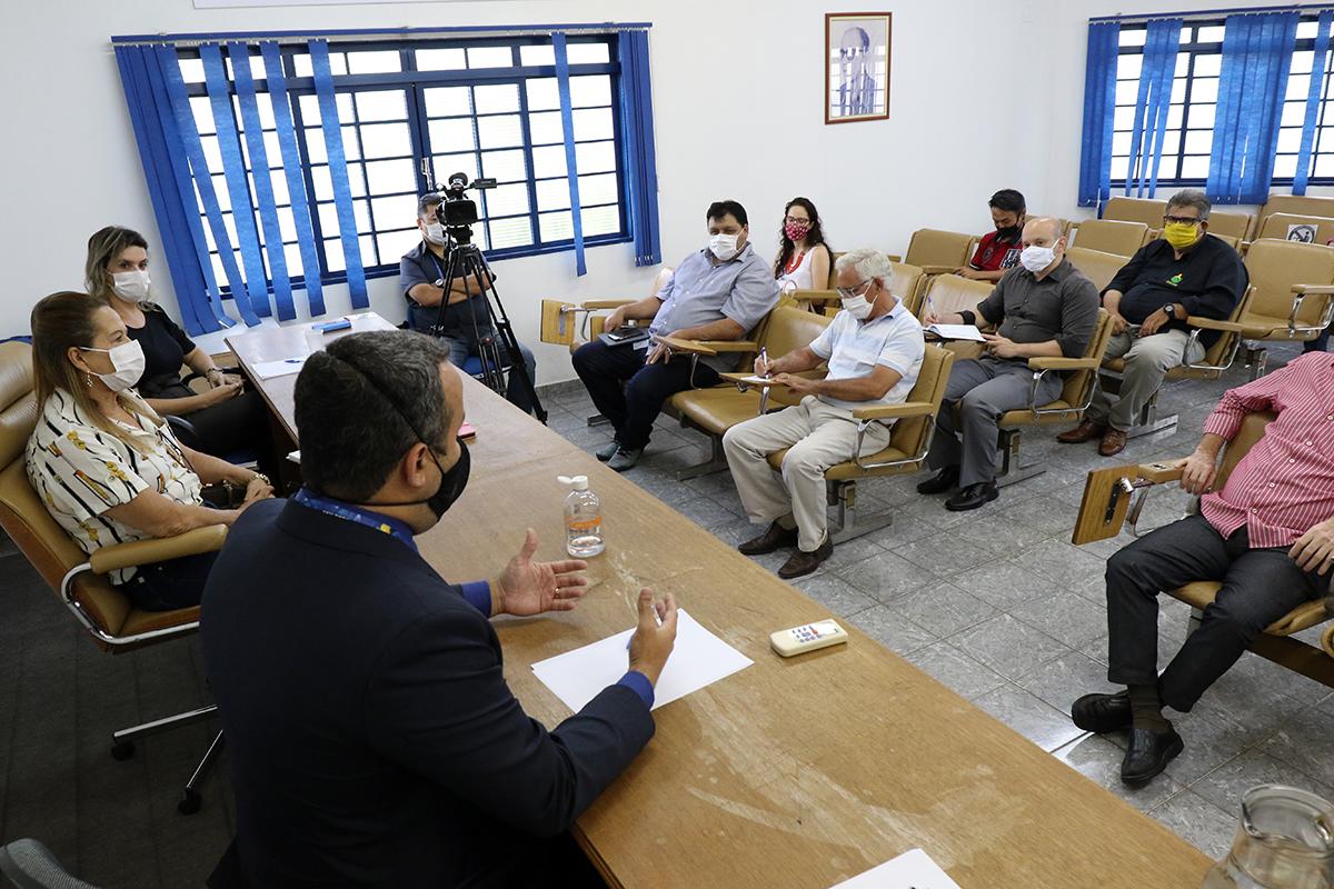 Comitê de Enfrentamento à COVID-19 conversa com Superintendente da Caixa sobre atendimento aos três-lagoenses