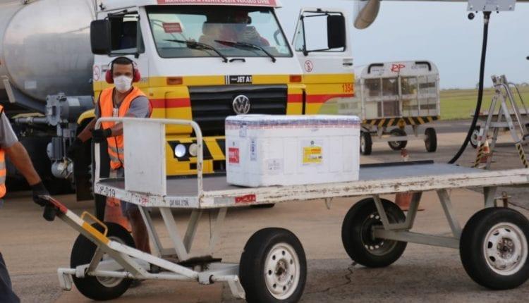 MS recebe mais 27,8 mil doses da Coronavac e 6º lote chega nesta quarta-feira