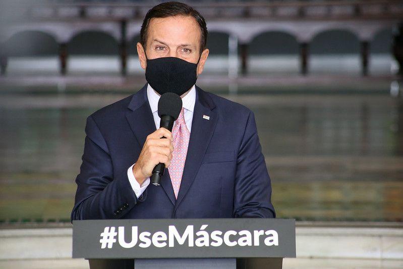 Procurador-geral recomenda a Doria suspensão de cultos, missas e futebol na fase vermelha