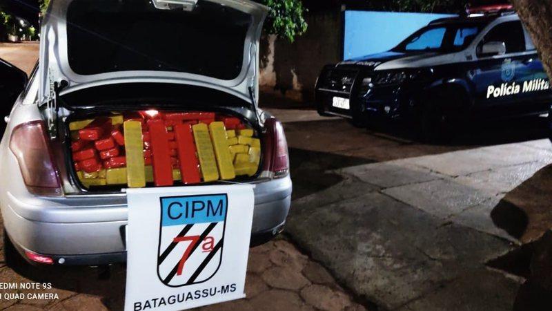Adolescente é flagrado com veículo carregado com mais de 500 quilos de maconha Adolescente é flagrado com veículo carregado com mais de 500 quilos de maconha