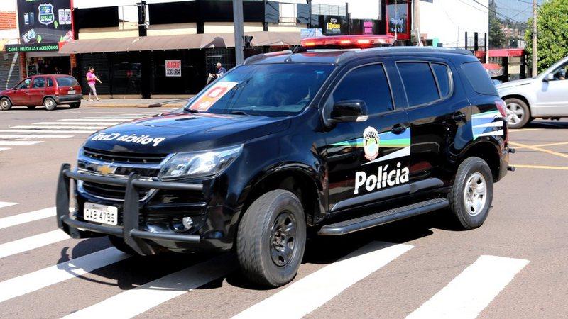 Polícia prende suspeito de ameaçar e perseguir vítima de violência