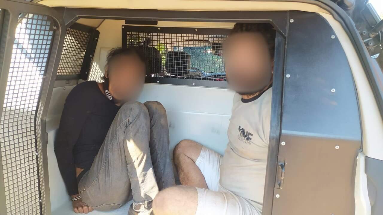 Casal que filmou estupro da filha rodou 700 km a pé até ser preso no Paraná Casal que filmou estupro da filha rodou 700 km a pé até ser preso no Paraná