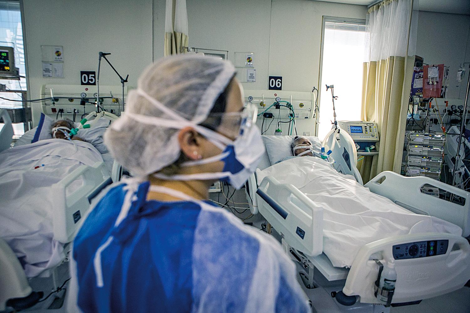 Com queda de casos e mortes por covid, taxa de ocupação vai de 88% para 74%