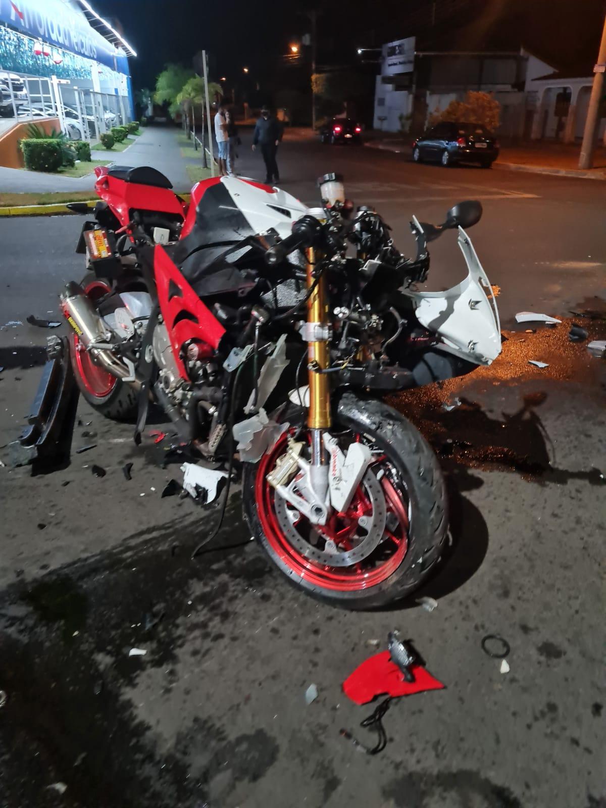 Motociclista que sofreu acidente no centro é transferida para Campo Grande Motociclista que sofreu acidente no centro é transferida para Campo Grande