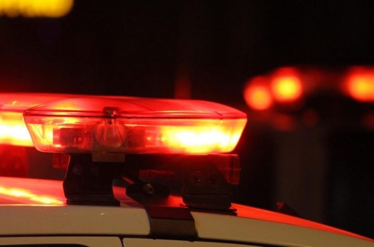 Mulher tenta se passar pela irmã durante abordagem policial e acaba detida por falsa identidade Mulher tenta se passar pela irmã durante abordagem policial e acaba detida por falsa identidade