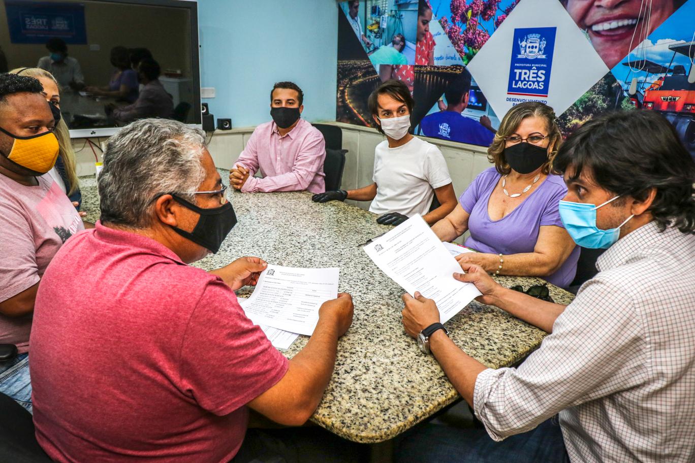 Membros são empossados no Primeiro Conselho Municipal da Diversidade Sexual LGBT em TL