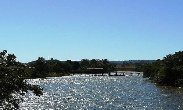 Durante banho de rio com a família, adolescente morre afogado em MS