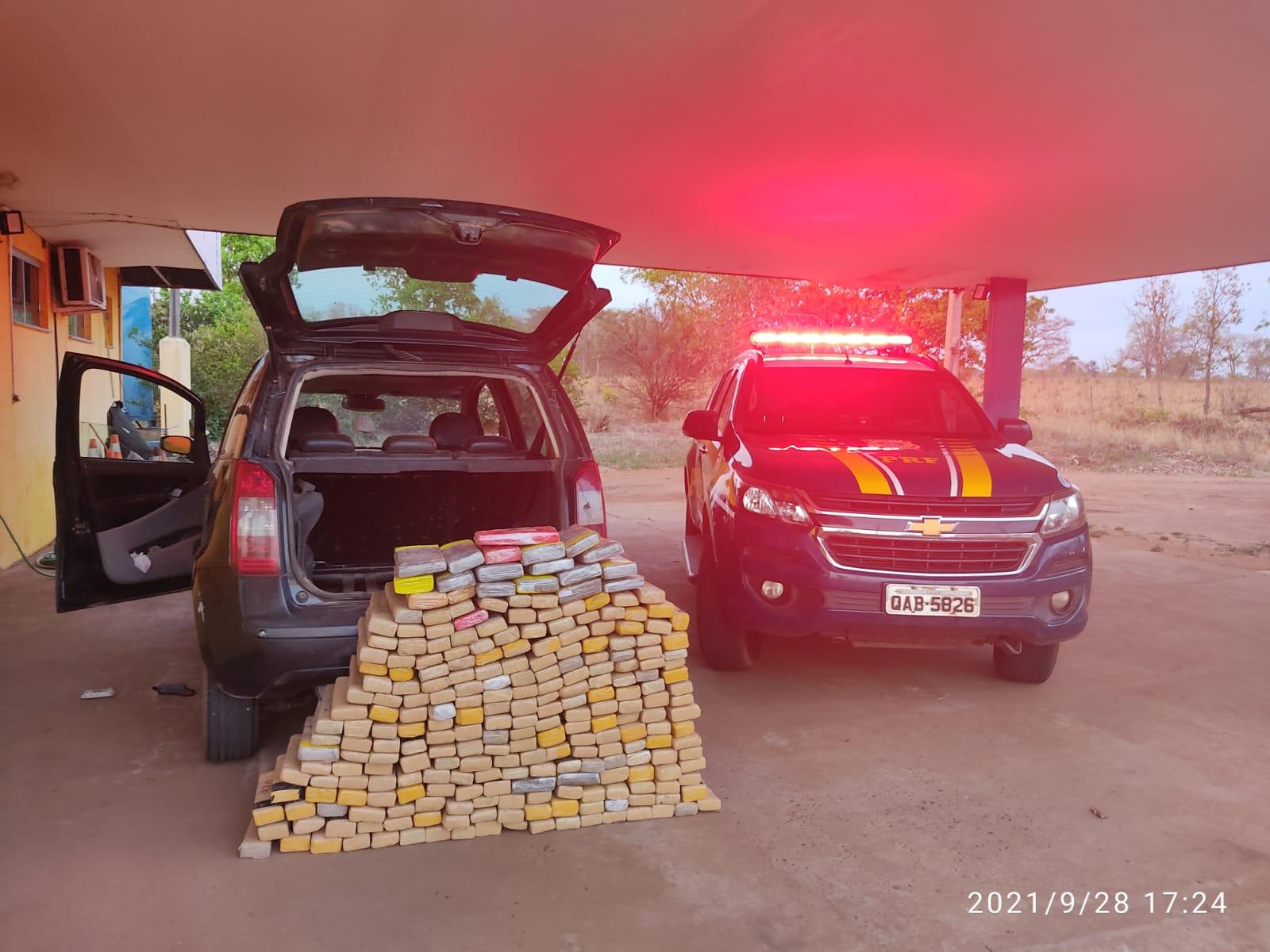 PRF apreende mais de 250kg de drogas durante fiscalização na BR-262 em Água Clara (MS)