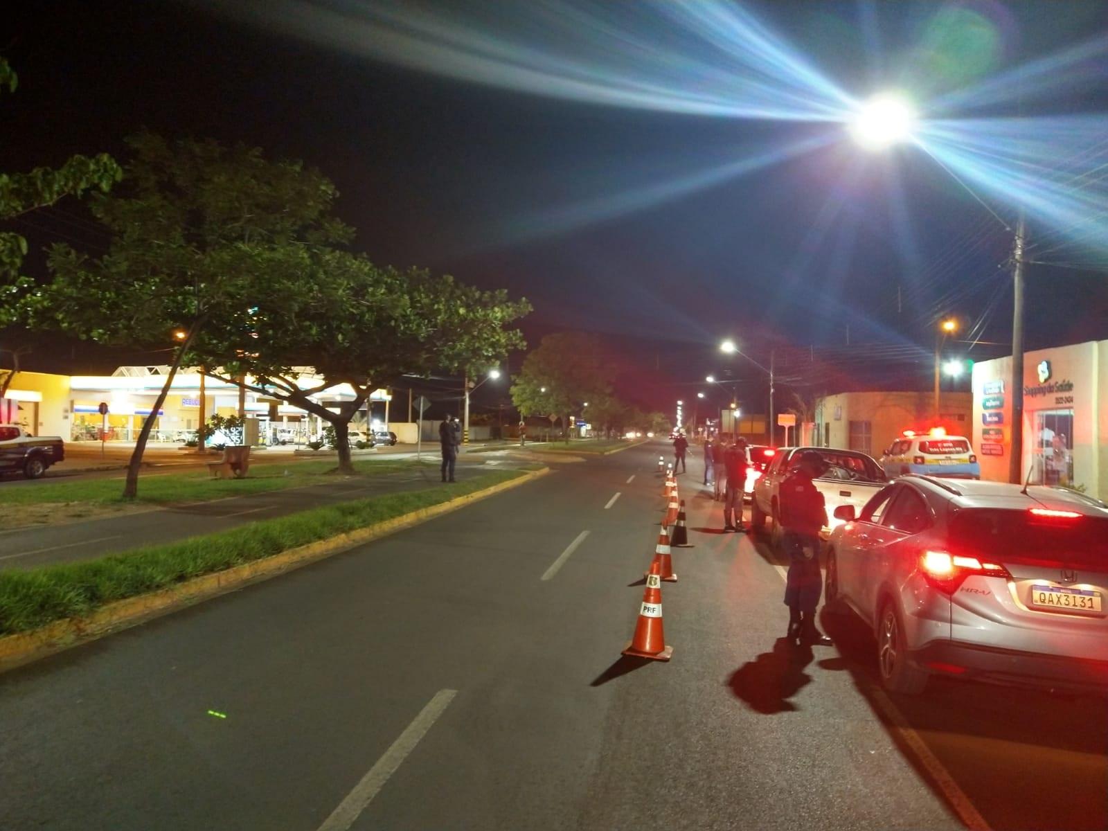Operação realizada neste sábado na região da "Zona Velha" abordou 112 condutores de veículos Operação realizada neste sábado na região da