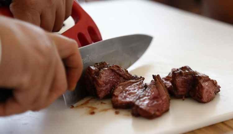 Três-lagoense engasga com pedaço de carne, sofre parada cardíaca e morre Três-lagoense engasga com pedaço de carne, sofre parada cardíaca e morre