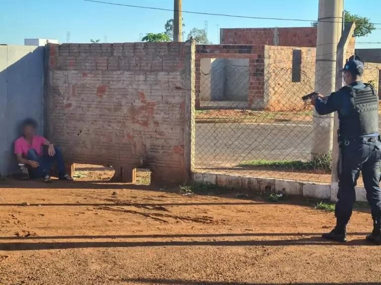 Armado com uma faca, homem é preso no condomínio Tucano em Três Lagoas