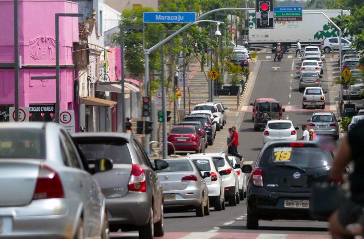 Veículos com placa final 0 tem até dia 31 para quitar licenciamento
