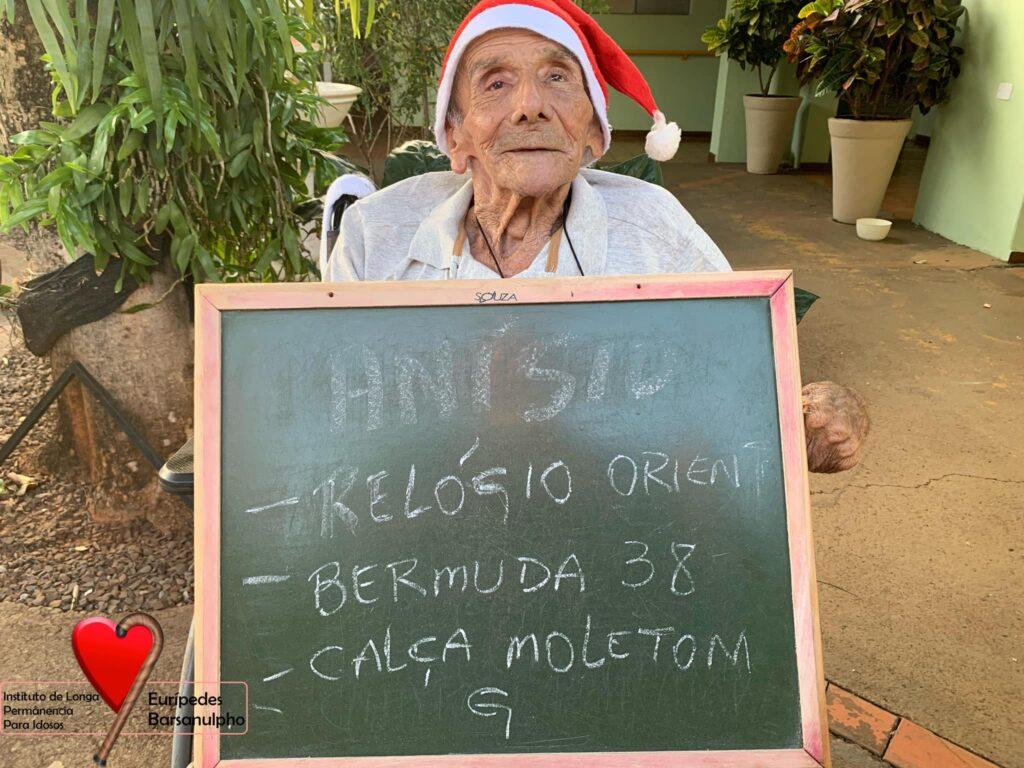 Campanha “Natal de Luz” leva amor e afeto ao Lar dos Idosos de Três Lagoas