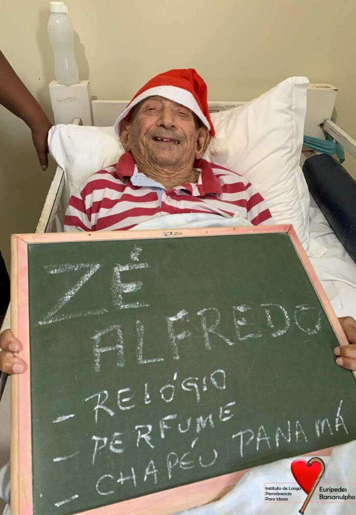 Campanha “Natal de Luz” leva amor e afeto ao Lar dos Idosos de Três Lagoas
