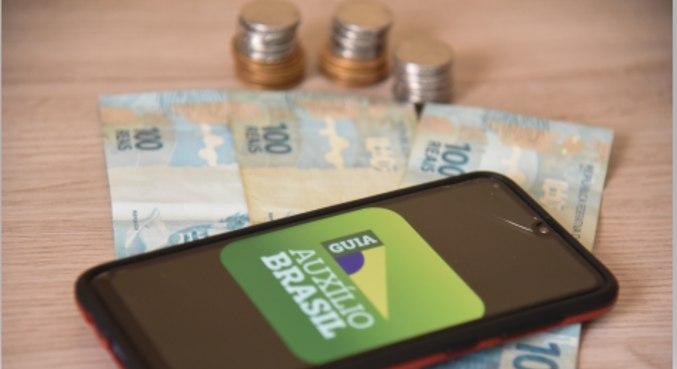 Auxílio Brasil: pagamentos começam nesta quarta-feira; veja calendário Auxílio Brasil: pagamentos começam nesta quarta-feira; veja calendário