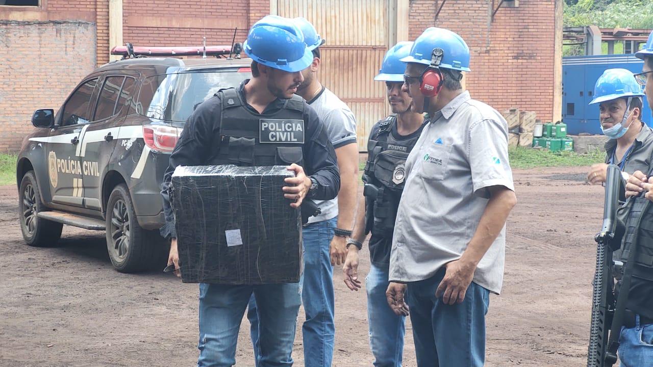 Polícia Civil incinera mais de 244 Kg de cocaína apreendida em Água Clara pela PRF