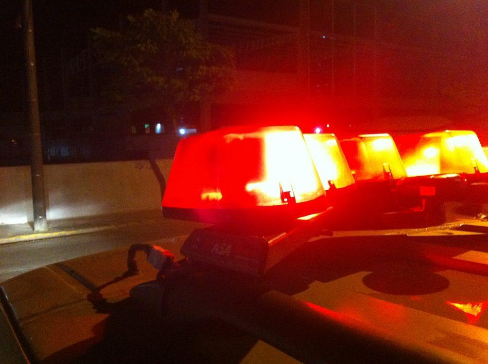 Criminoso aproveita portão destrancado, e invade casa de senhora no Jardim das Oliveiras