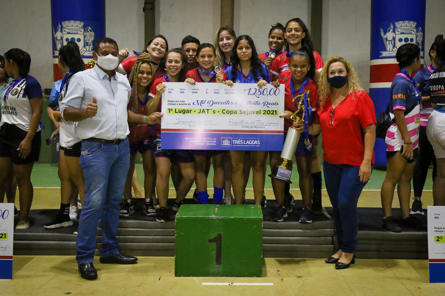 Em clima de festa, campeões da Copa SEJUVEL recebem premiação