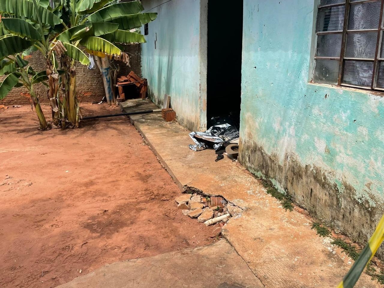 Inconformado com fim de relacionamento, homem mata ex e comete suicídio