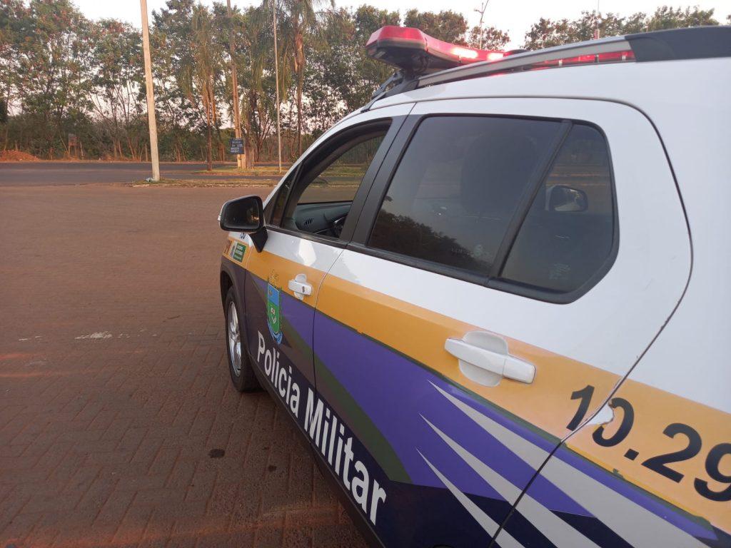 PM apreende aparelhagem de som e prende mulher por perturbar o sossego PM apreende aparelhagem de som e prende mulher por perturbar o sossego