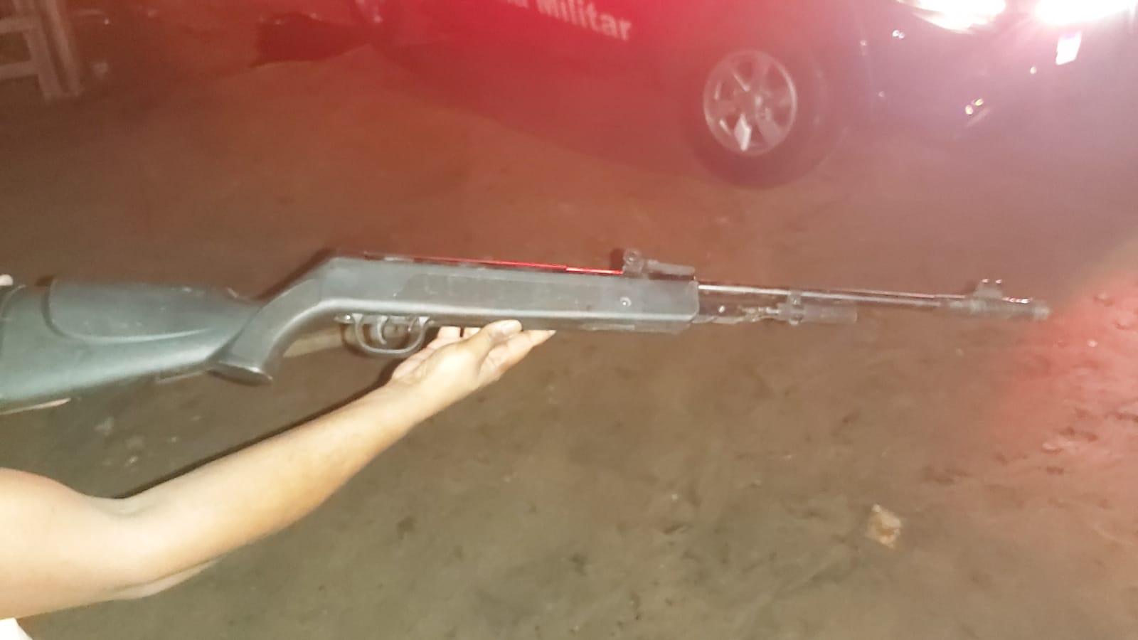 Com arma de pressão, indivíduos tentam roubar horta no Jardim Dourados