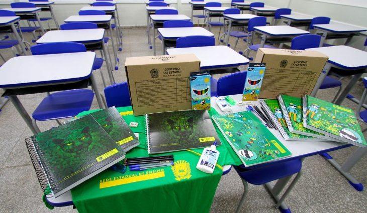 Governo fecha contrato de kits escolares; distribuição inicia em fevereiro