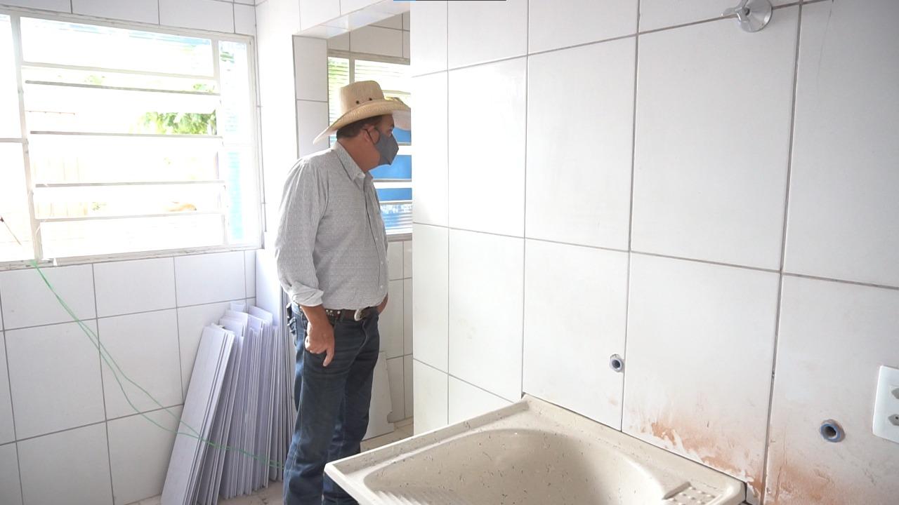 Em fase final, obra de Escola Rural de Arapuá estará pronta para início do ano letivo em março