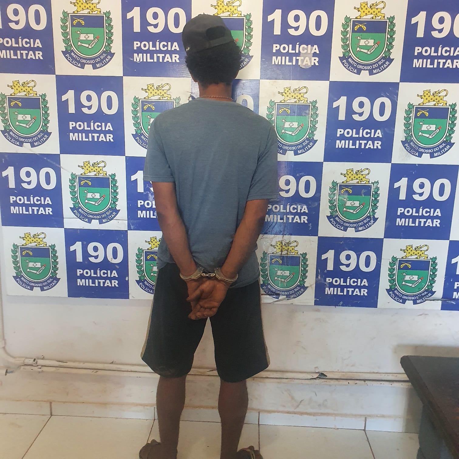 Homem que furtava fios elétricos de residência é preso em flagrante pela Rádio Patrulha