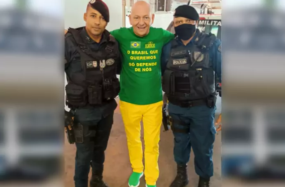 Luciano Hang, dono da Havan, faz visita a loja de Três Lagoas (MS) nesta quarta-feira (02) Luciano Hang, dono da Havan, faz visita a loja de Três Lagoas (MS) nesta quarta-feira (02)
