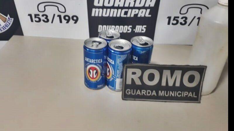 Mãe é presa em MS após tomar cerveja com filha adolescente