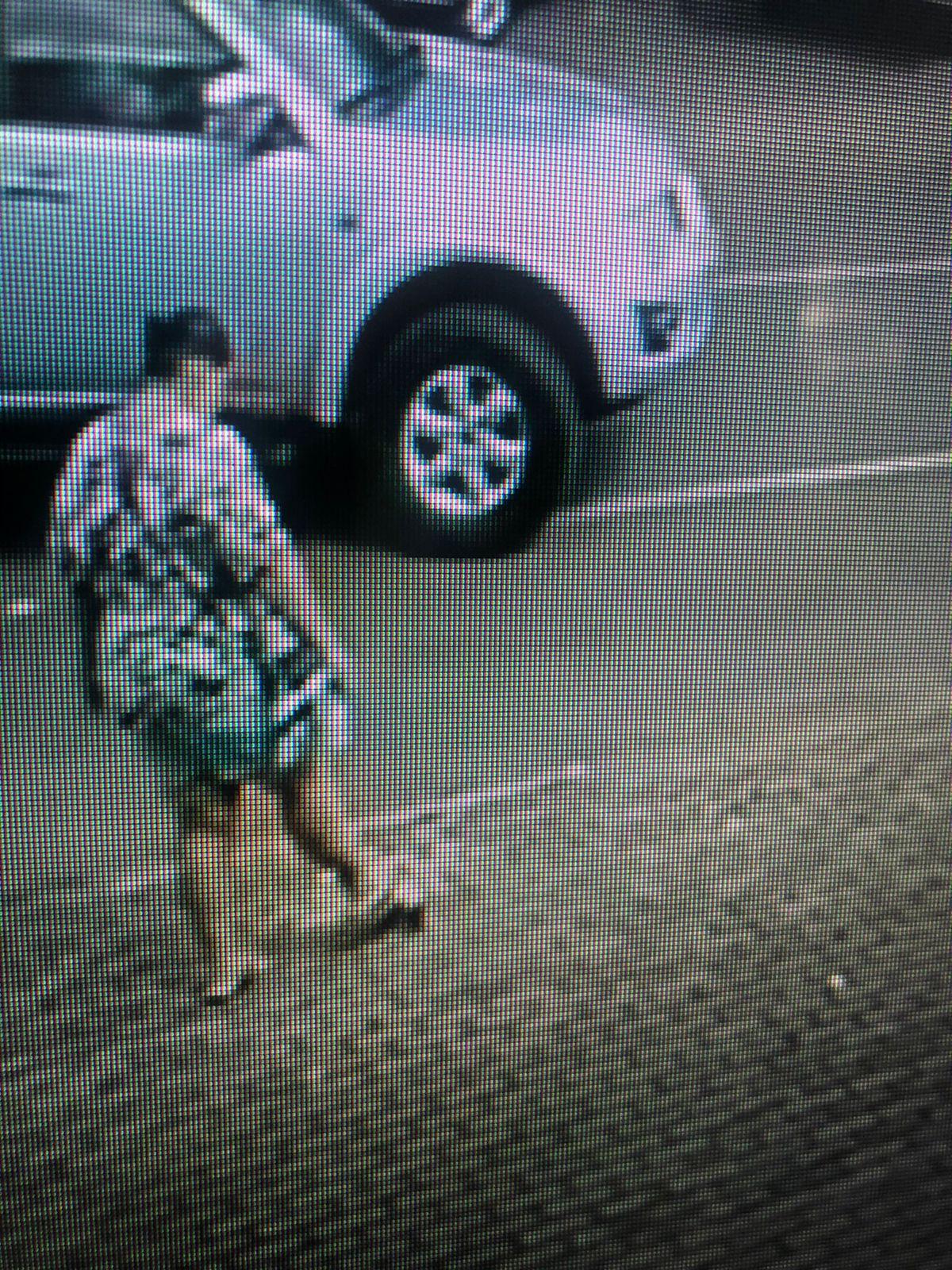 Mulher perde carteira e recebe ela de volta, mas sem R$ 2,7 mil que estava dentro