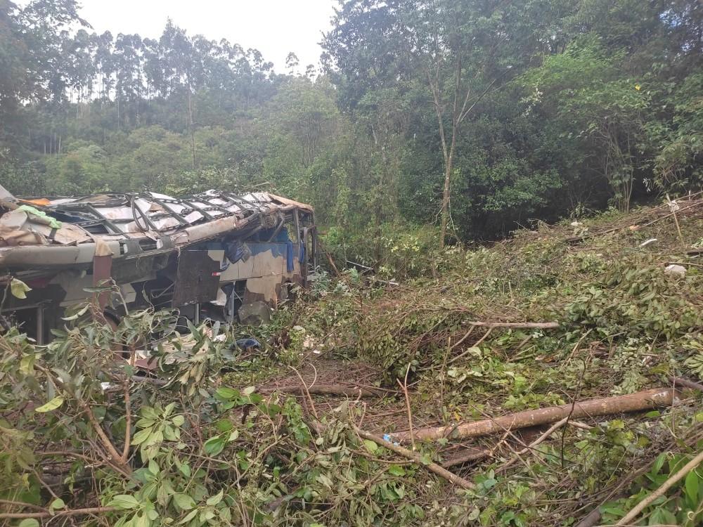 Vítimas de tragédia com ônibus de trabalhadores de Três Lagoas no Paraná são divulgadas
