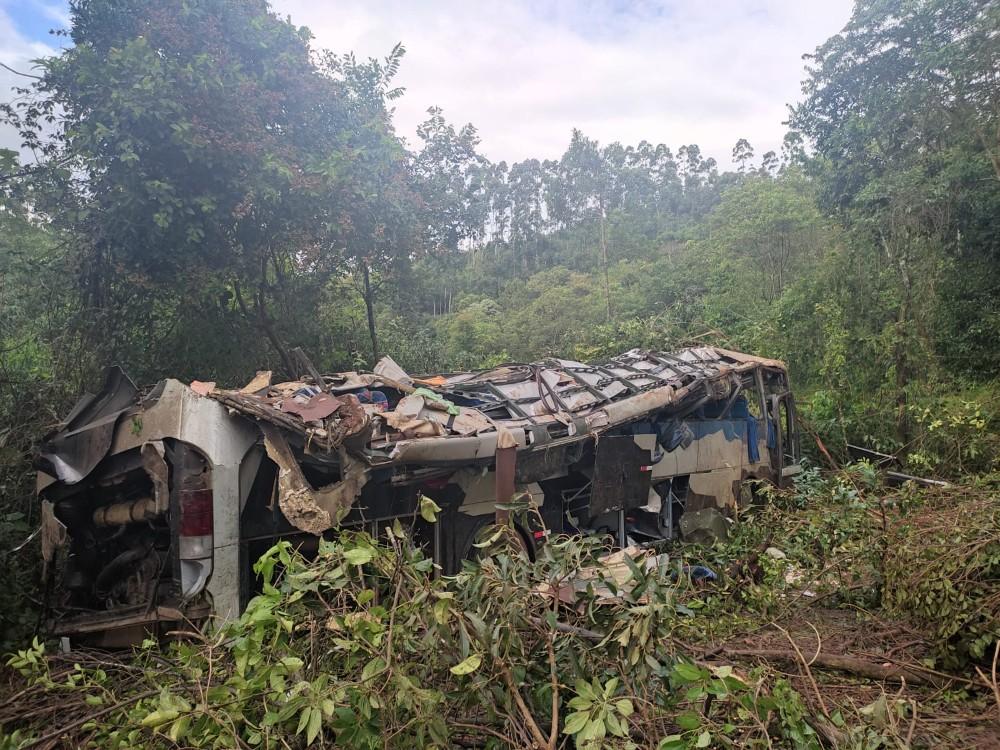 Vítimas de tragédia com ônibus de trabalhadores de Três Lagoas no Paraná são divulgadas