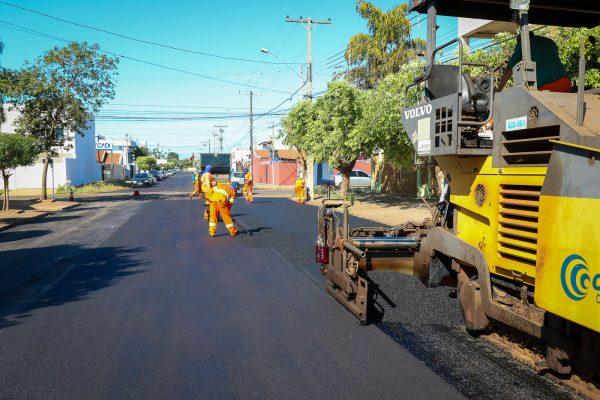 Segunda etapa de recapeamento do bairro Colinos está na reta final