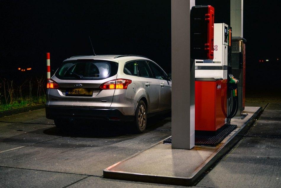Em defesa do consumidor, PROCON TL autua 16 postos de combustíveis por aumento irregular no preço da gasolina e diesel Em defesa do consumidor, PROCON TL autua 16 postos de combustíveis por aumento irregular no preço da gasolina e diesel