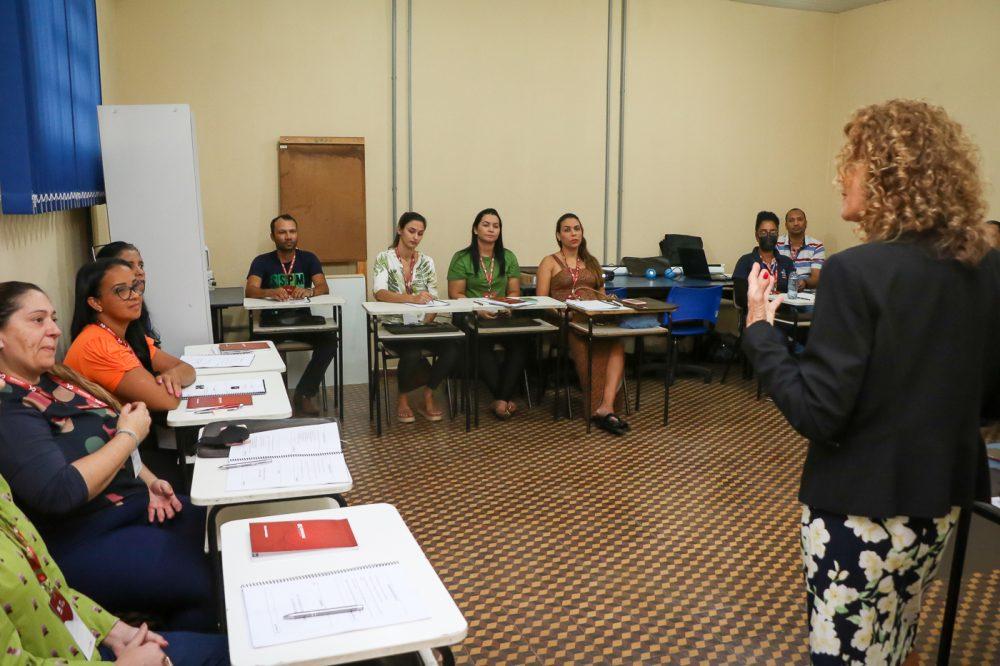 Para melhorar atendimento à população, servidores da Tributação e Fiscalização participam de curso de capacitação