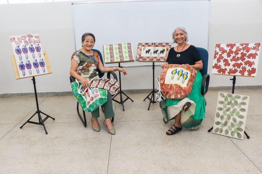 Prefeitura recebe doação de telas da tribo Ofaié para o acervo permanente da Diretoria de Cultura