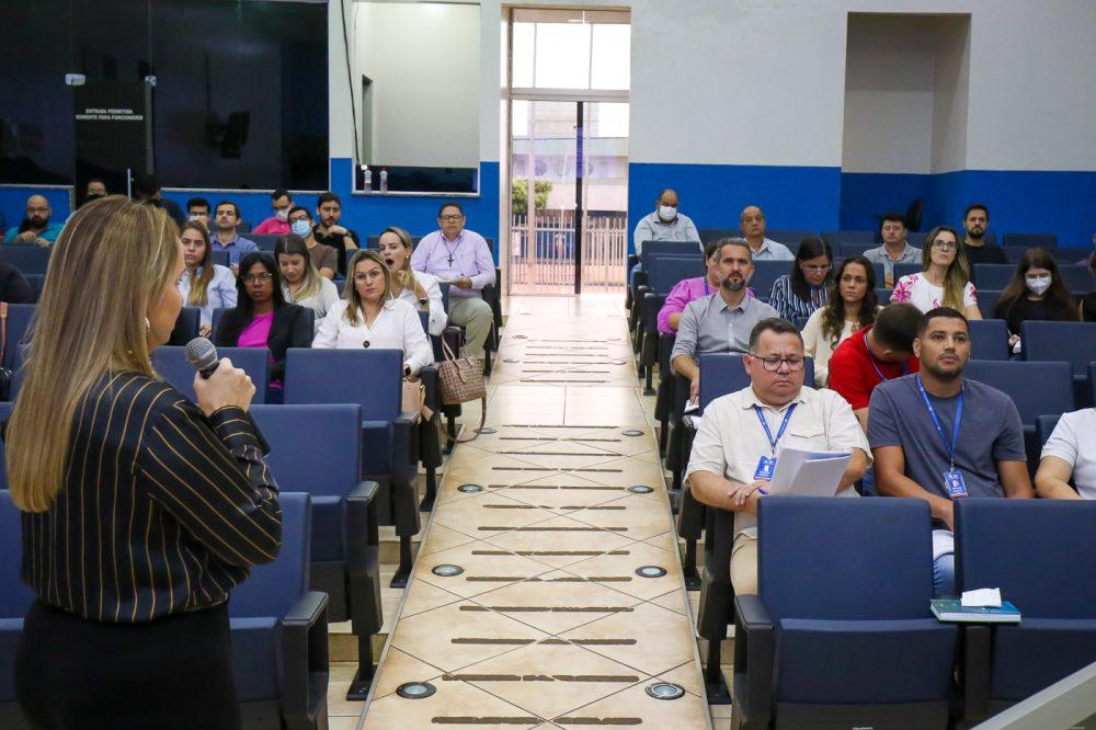 Servidores municipais participam de capacitação sobre nova Lei de Licitações