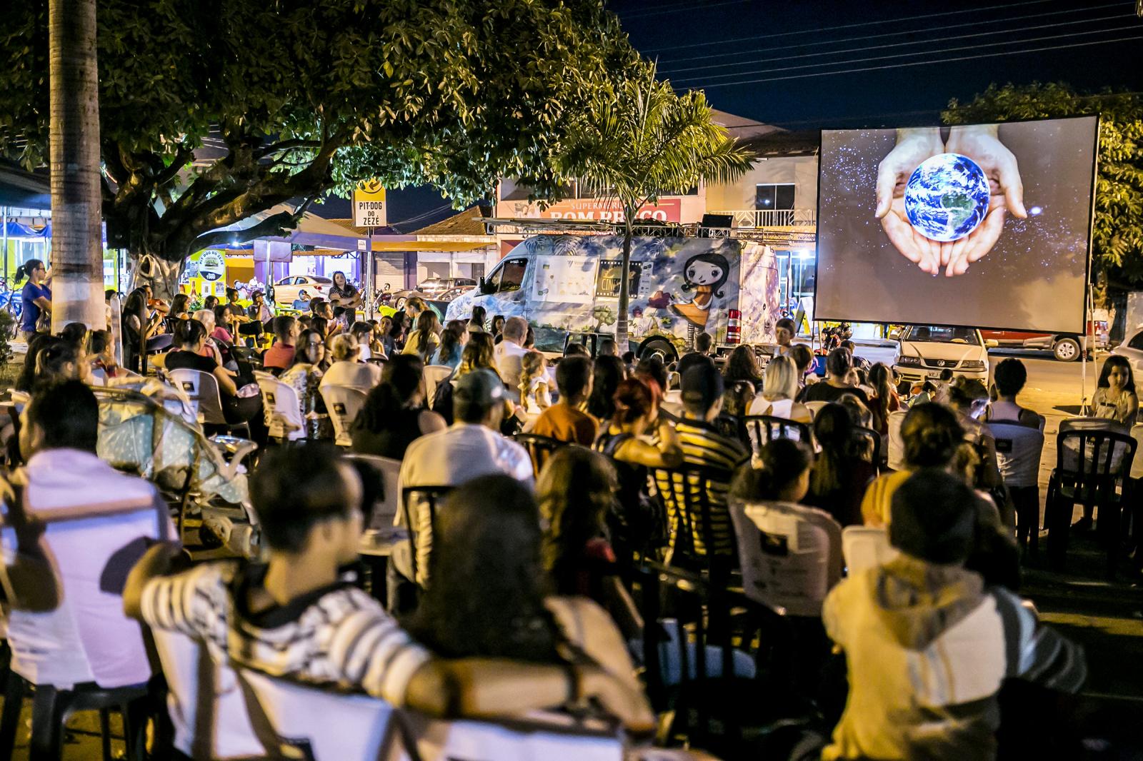Primeiro cinema movido a energia solar do Brasil, chega a Três Lagoas nesta quinta-feira (19)
