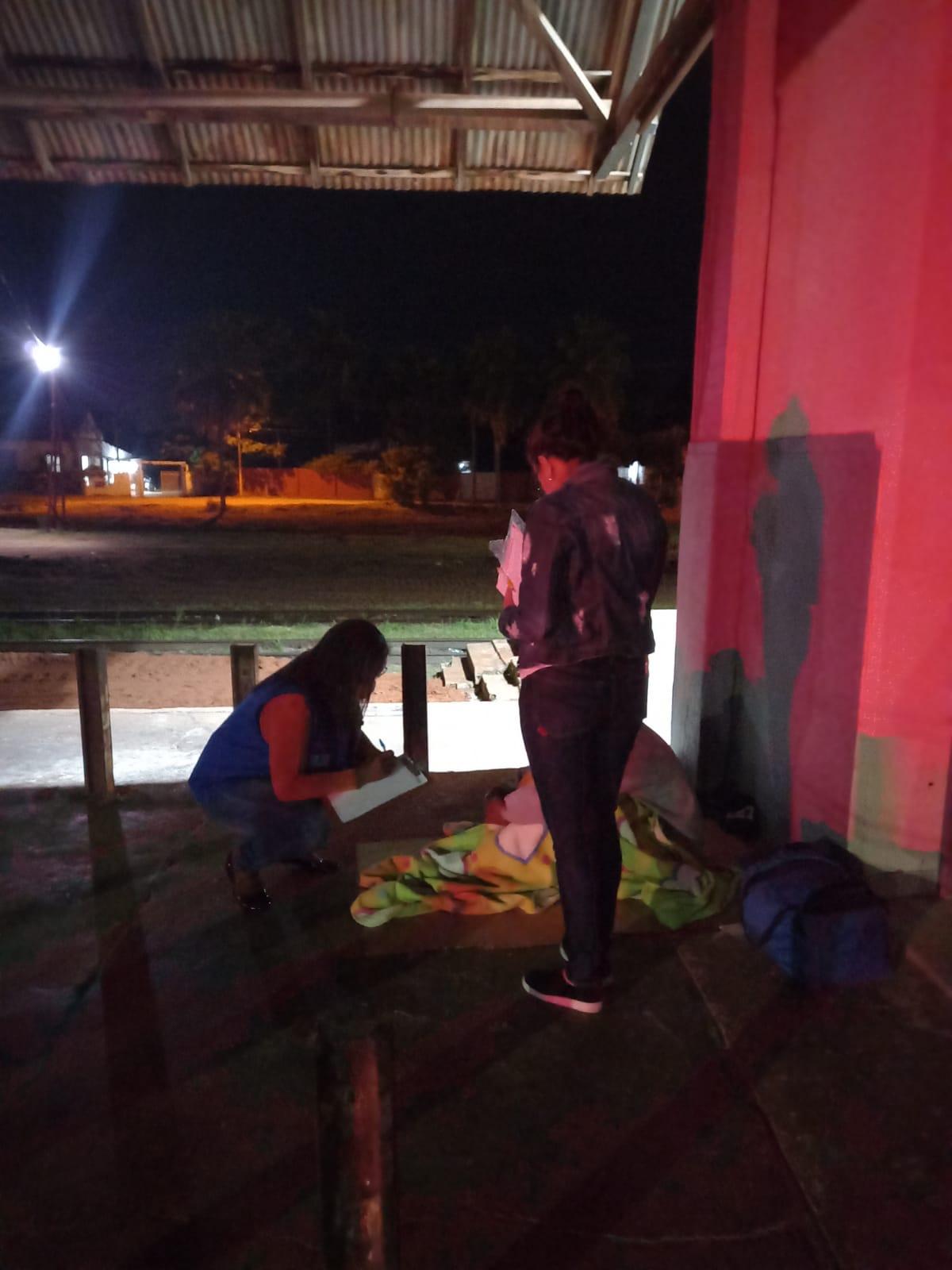 Assistência Social realiza abordagem e distribuição de cobertores às pessoas em situação de rua