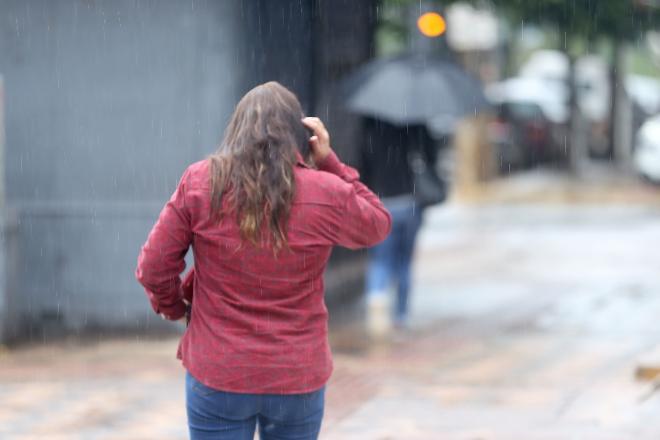 Do calor ao frio: frente fria traz chuva e derruba temperaturas em Mato Grosso do Sul