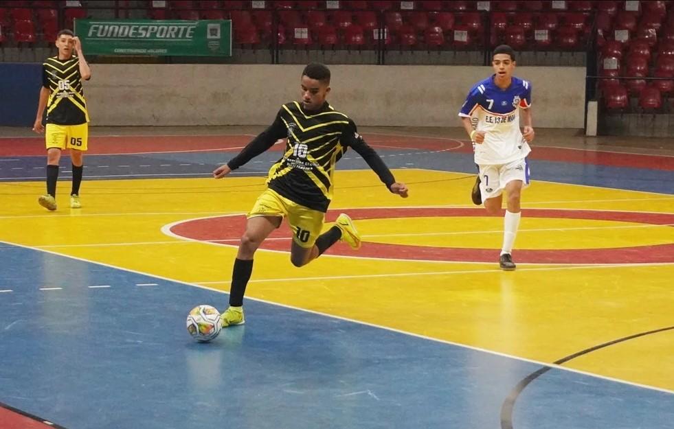 Equipes de Três Lagoas estreiam com vitória no futsal e basquetebol e se destacam nos Jogos Escolares da Juventude