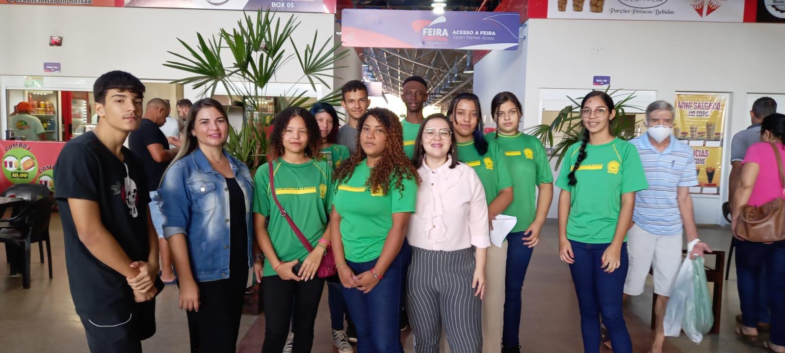 Estudantes da Rede de Ensino do Estado visitam Feira Central Turística de TL Estudantes da Rede de Ensino do Estado visitam Feira Central Turística de TL